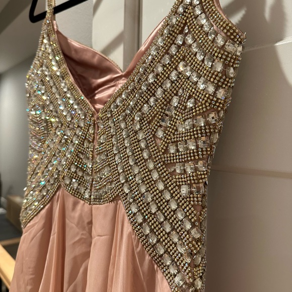 Mac duggal gown - Picture 4 of 7